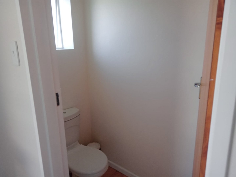 4 Bedroom Property for Sale in Noorsekloof Eastern Cape